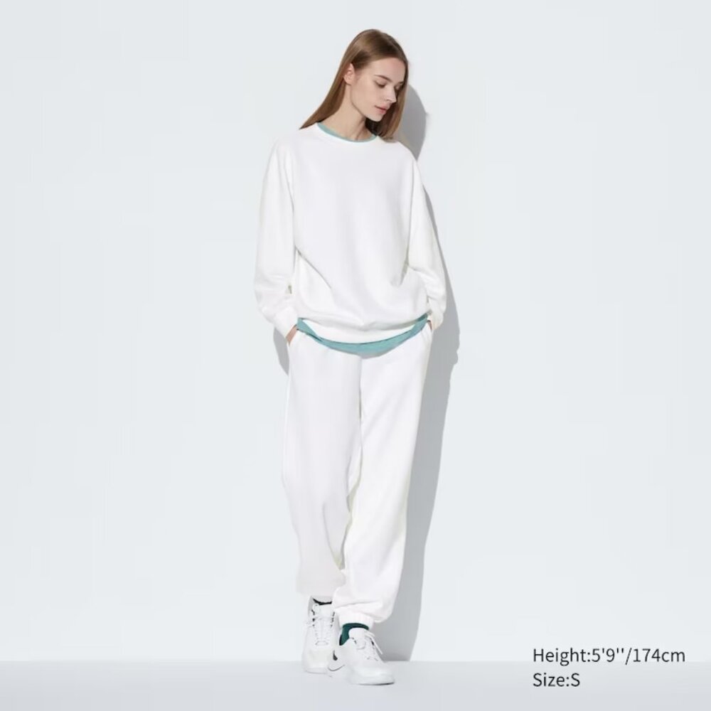 Uniqlo - Picture 2 of 11